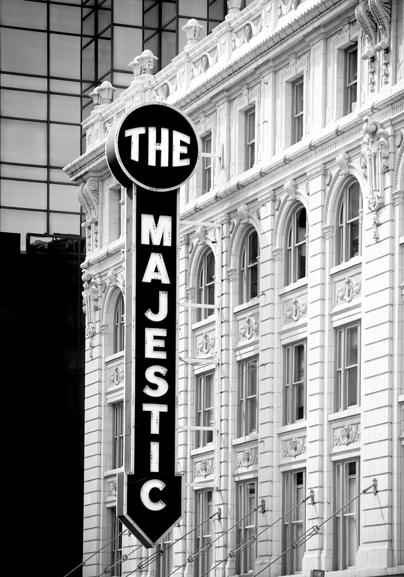 28_Majestic-Theater